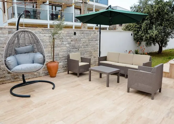 300m To 2 Bedroom Upstairs Flat With Pool B2 - Yeni Dunya * Bodrum