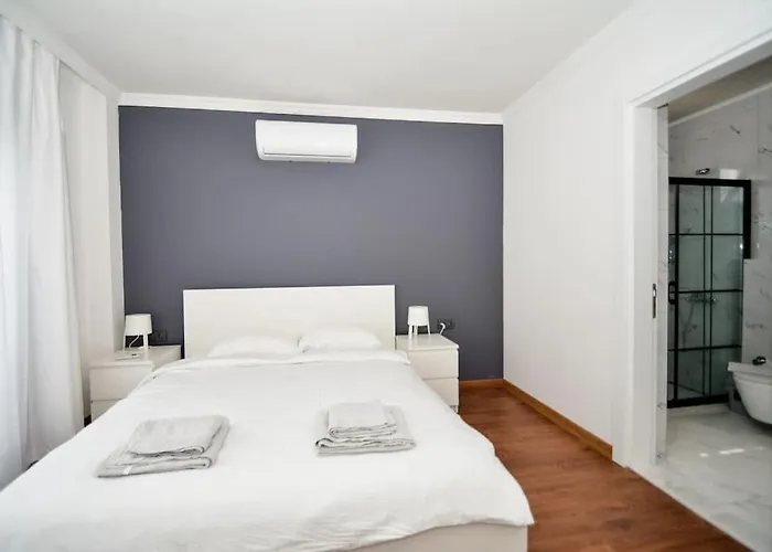 300m To 2 Bedroom Upstairs Flat With Pool B2 - Yeni Dunya * Bodrum