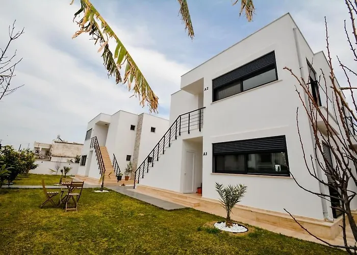 300m To 2 Bedroom Upstairs Flat With Pool B2 - Yeni Dunya Daire