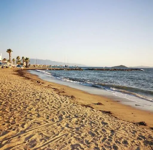 300m To 2 Bedroom Upstairs Flat With Pool B2 - Yeni Dunya